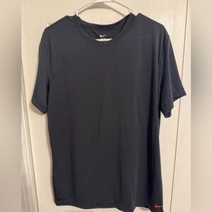 Nike men’s large short sleeve T-shirt black Dri-fit